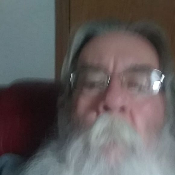 Profile Picture of Crate Gallion (@crategallion) on Poshmark