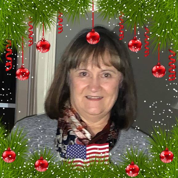 Profile Picture of Joan Vanderslice (@rvanslice) on Poshmark