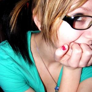 Profile Picture of Larissa D (@rissapisshead) on Myspace