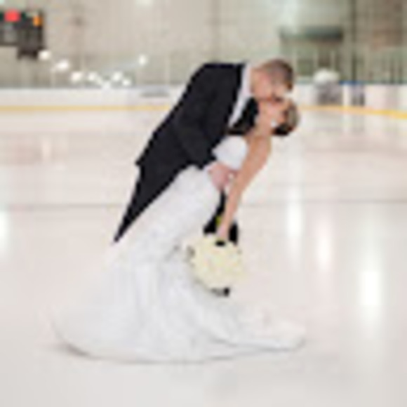 Profile Picture of Jd & alexis Rappold (@jdalexisrappold) on Poshmark