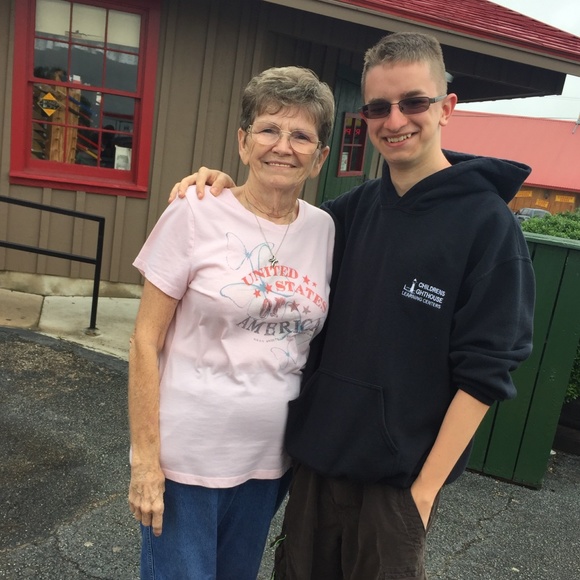 Profile Picture of Justin Whaley (@countryboyyyu) on Poshmark