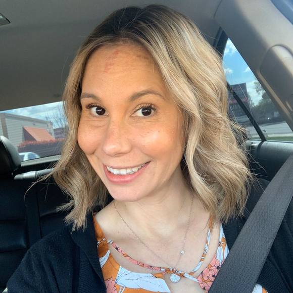 Profile Picture of Raedena Freedenburg (@deenamarie83) on Poshmark