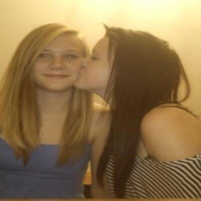 Profile Picture of Roxy Reynoldson Twitter