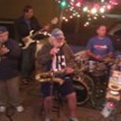 Profile Picture of Michael D. Arceneaux (@mike6833) on Twitter