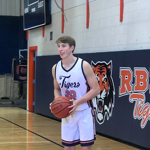 Braden Ray - Poshmark Profile Picture of Braden Ray (@braden32r) on Poshmark