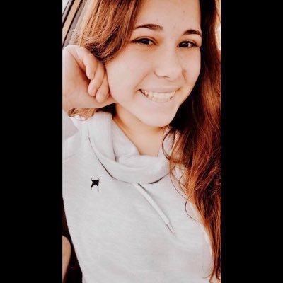 Profile Picture of Laura Smith (@la__smith) on Twitter