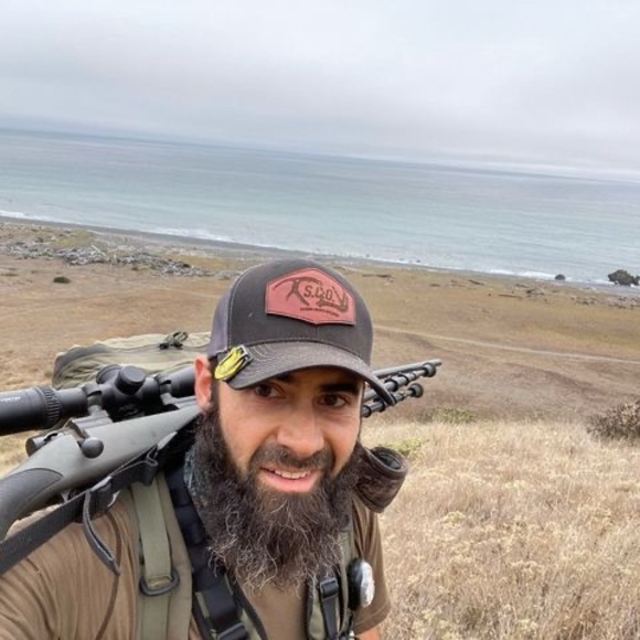Profile Picture of Chris Mckelvy (@chrismckelvy) on Poshmark