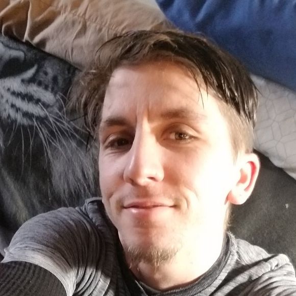 Profile Picture of Chris Melanson (@chrism32) on Poshmark