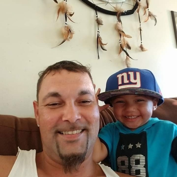 Profile Picture of Randall Locklear (@randalllocklear) on Poshmark
