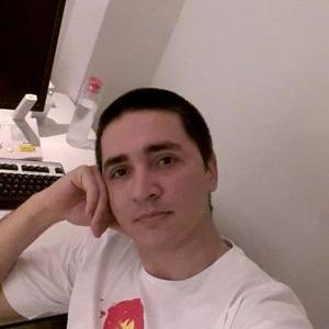 Profile Picture of Alexander Moraes (@alexmoraes1982) on Twitter