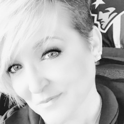 Profile Picture of Kim Lennon-Freire (@KLennonFreire) on Twitter