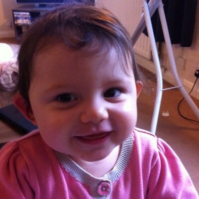 Profile Picture of Carly Hennessy (@carly2907) on Twitter