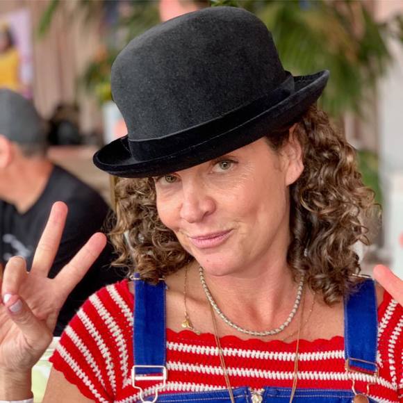 Profile Picture of Michelle Schechtman (@shecky620) on Poshmark