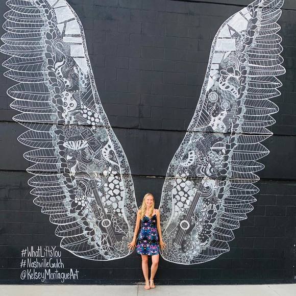 Profile Picture of Alina Romaniuk (@romaniukalina) on Poshmark