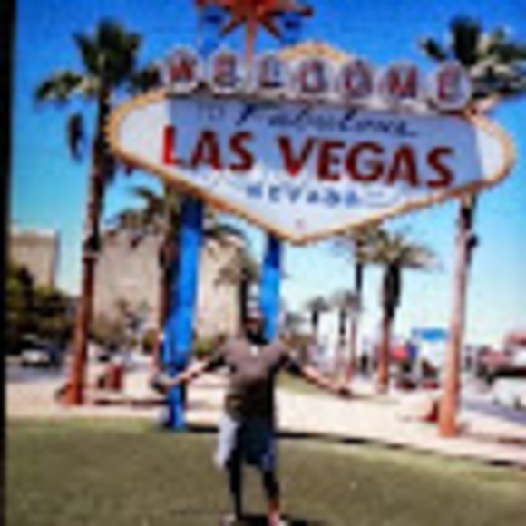 Profile Picture of Matt Richardson (@phidadog) on Poshmark