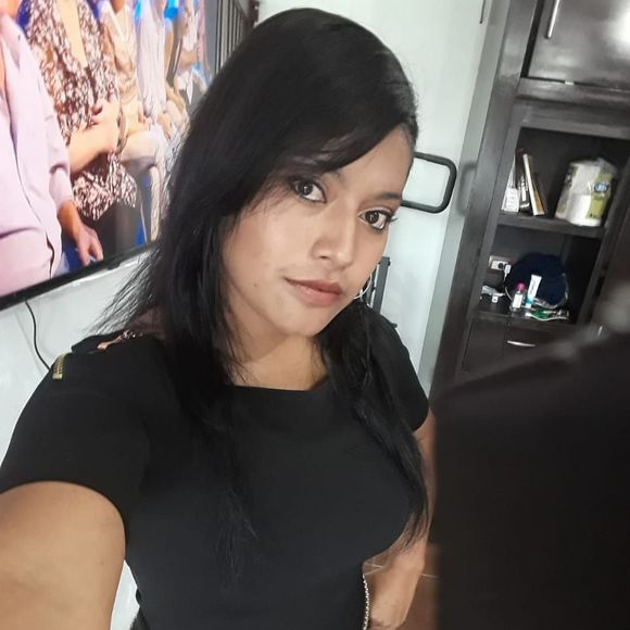 Profile Picture of Daniel Espinoza (@danielespino644) on Poshmark