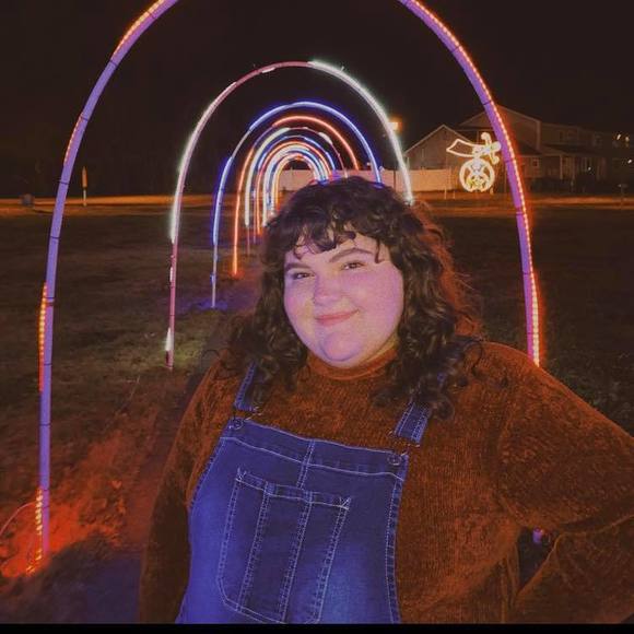 Profile Picture of Jaelyn Sayers (@jsayers9987) on Poshmark