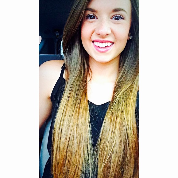 Profile Picture of Hannah Kibodeaux (@hkib_) on Poshmark