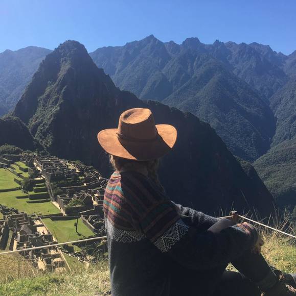 Profile Picture of Lizeth Rivera (@lizrivera02) on Poshmark