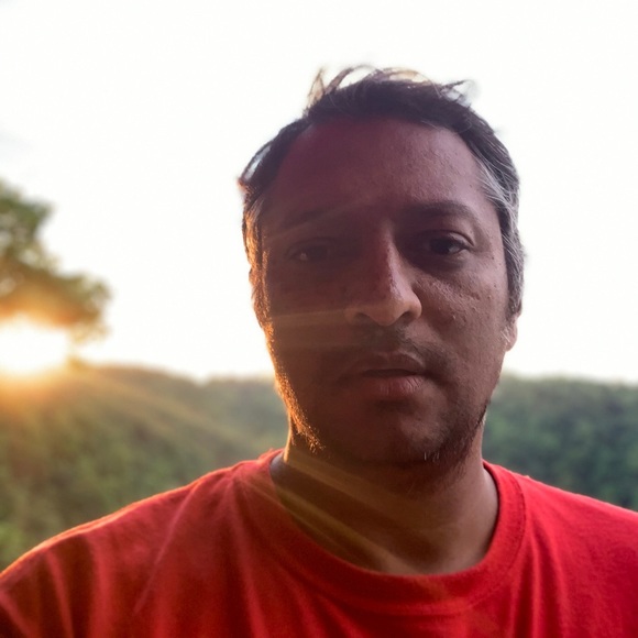 Profile Picture of Parthi Thiyagarajah (@parteepartee) on Poshmark