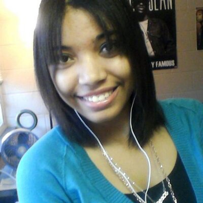 Profile Picture of Cory Samuels (@yellowimcory) on Twitter