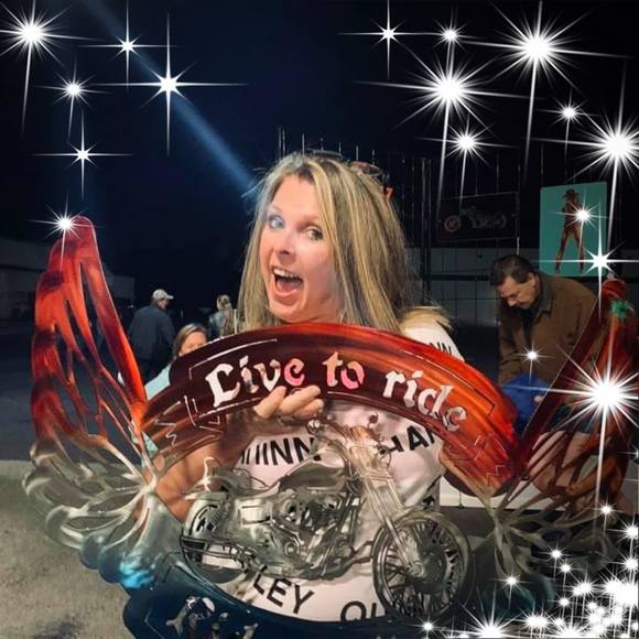 Profile Picture of Kimberly Vaught (@buterfly9701) on Poshmark
