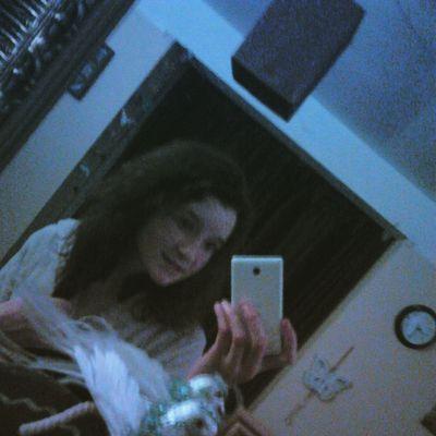 Profile Picture of Hollie Case (@Scoliosis_hols) on Twitter