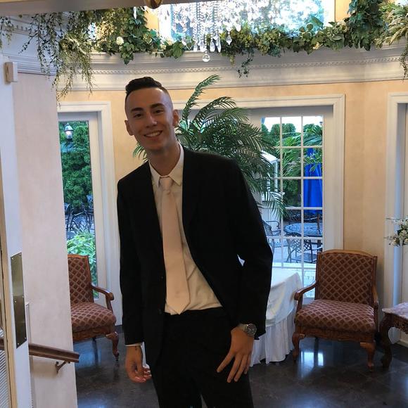 Profile Picture of Chris Gutierrez (@chrestlaza1) on Poshmark