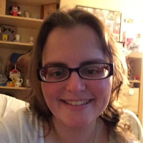 Profile Picture of Jacqueline Webber-rampell (@jacqueline1231) on Poshmark