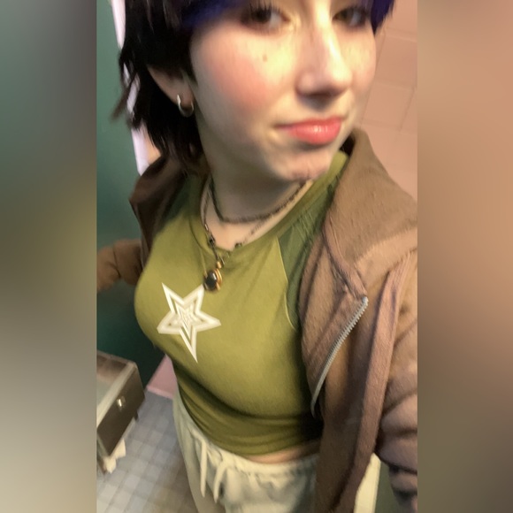 Profile Picture of Lee Richerson (@tahliasr17) on Poshmark