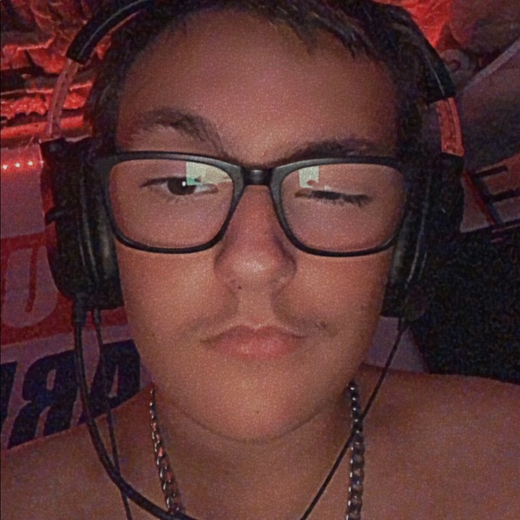 Profile Picture of Alex Winters (@alexwinters06) on Poshmark