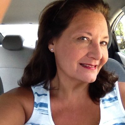 Profile Picture of The Smaller Hauler (@laurelwright) on Twitter