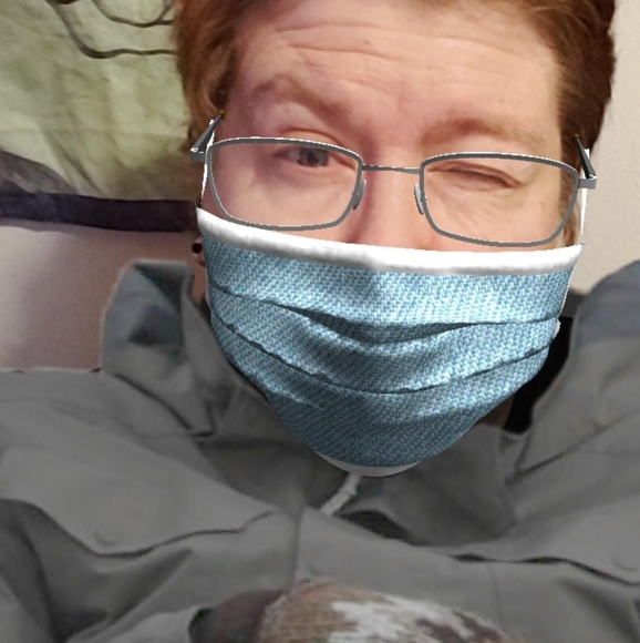 Profile Picture of Meridith Brozik (@frol223) on Poshmark