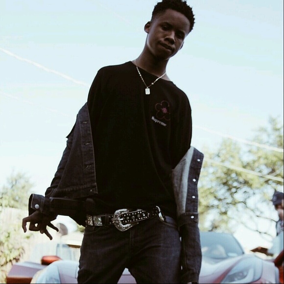 Profile Picture of Kendall Moody (@liltaykbih) on Poshmark