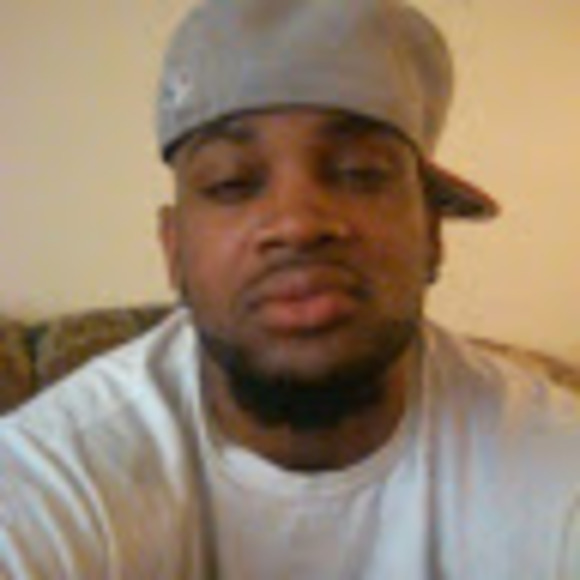 Profile Picture of Karl Phillips (@wardup241) on Poshmark