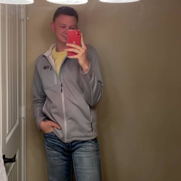 Profile Picture of Joshua Metcalf (@joshuametcalf0) on Poshmark