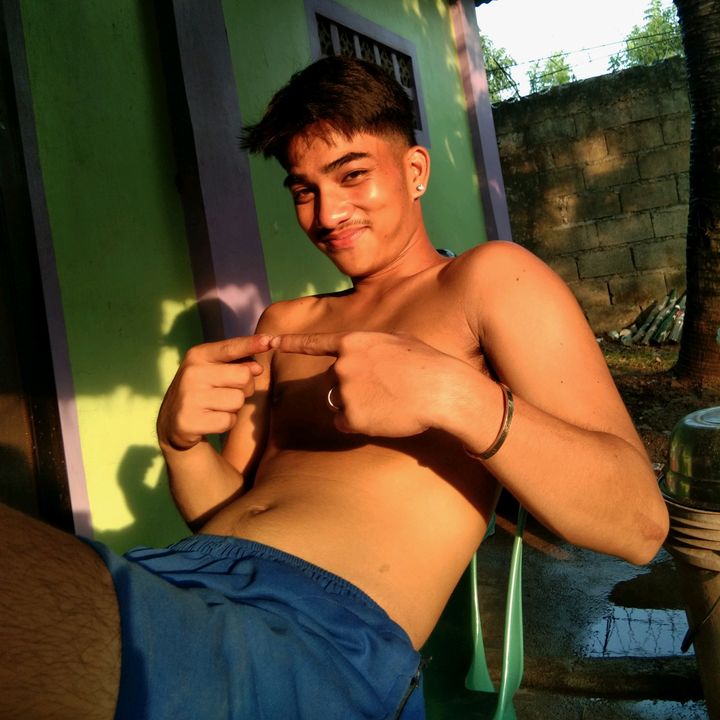 Profile Picture of Biya's Clothing (@alvinsampoleo) on Tiktok