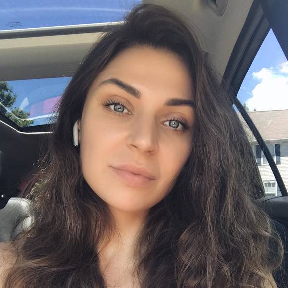 Profile Picture of Nikolina Nel (@02102004igor) on Poshmark