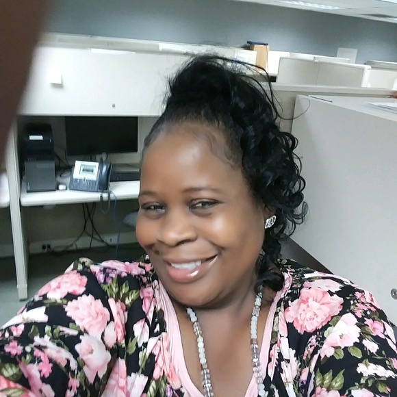 Profile Picture of Sherene Peterson (@butter1522_) on Poshmark