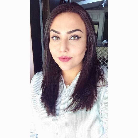 Profile Picture of Tarlan Amin (@tariakk) on Poshmark