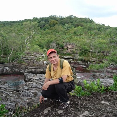 Profile Picture of Victor Espitia (@Asiancolombian) on Twitter