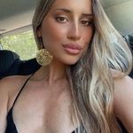 Profile Picture of  (@evaskebi) on Instagram