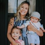 Profile Picture of m i n d y r e a d ✞ (@mindyread) on Instagram