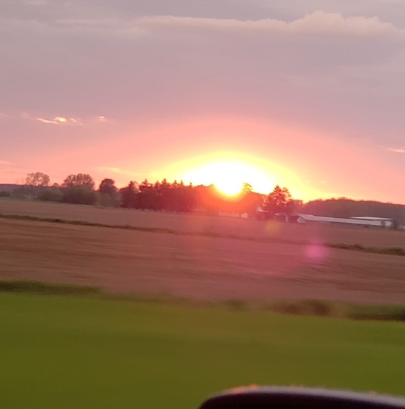 Profile Picture of Shannon Irwin-michels (@michelsfamily) on Poshmark