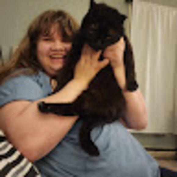 Profile Picture of Laeleigh Keckley (@laeleighkeckley) on Poshmark