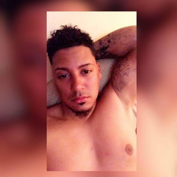 Profile Picture of Carlos Perez (@carlosperez869) on Poshmark