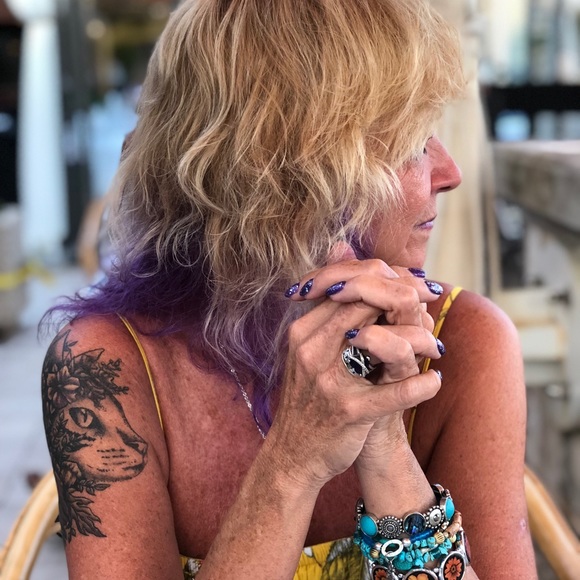 Profile Picture of Paula Blaney (@purple829) on Poshmark