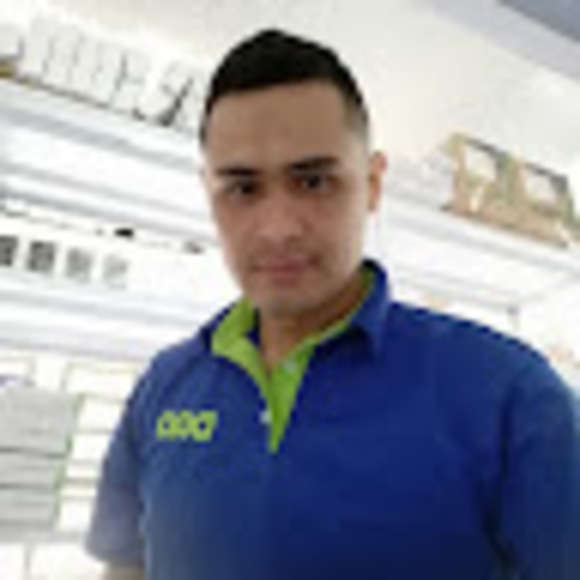 Profile Picture of Edilson Jaramillo varón (@edilsonj) on Poshmark