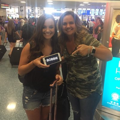 Profile Picture of 🅱🅾🅱🅱🅸🅴 🅼. 🆂🅷🅴🅳🅳 Ŧ (@bobbie_marshall) on Twitter