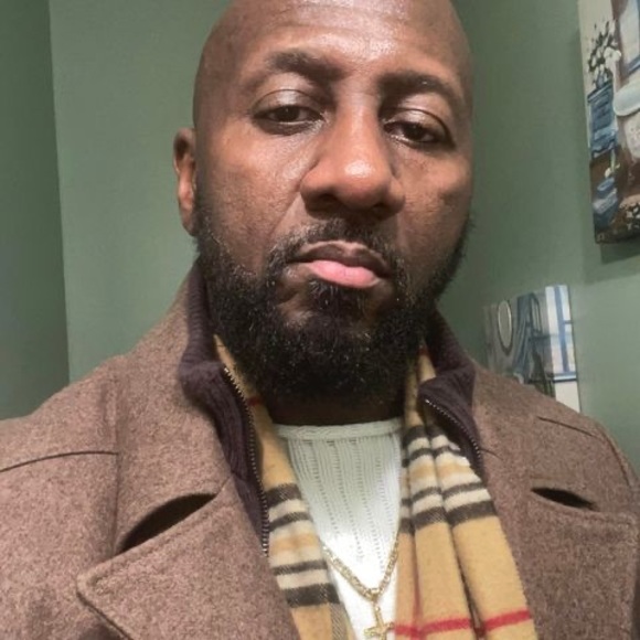 Profile Picture of Stephen Franklin (@stephenfrank584) on Poshmark